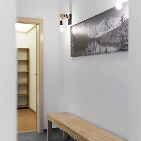 アパート Alpen Flair ザウテンス